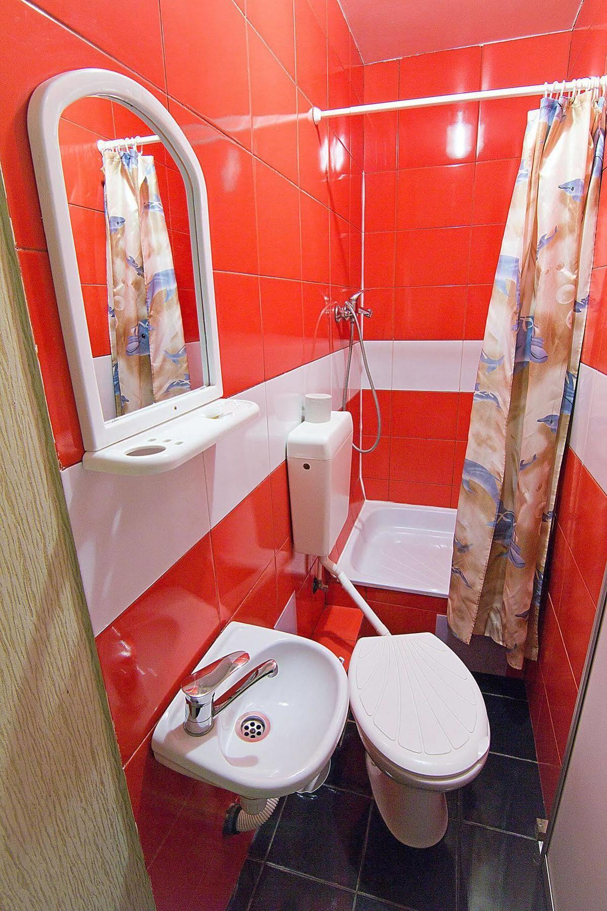 Tokyo Star Economy Hotel Odessa Esterno foto